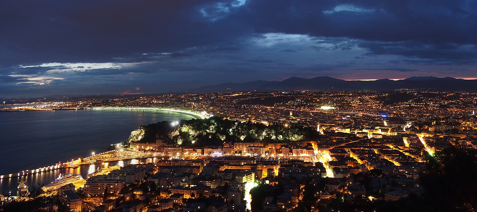 Top 10 des bars les plus réservés en 2016 à Nice.