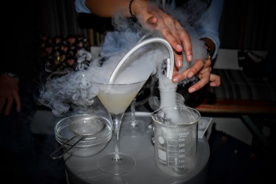 Un cocktail chimique au bar ABQ