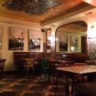 Le Bar-Pub le Piston Pélican à Paris 20 - Le fond du bar