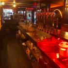 Le Bar-Pub le Edward & Son à Paris 18 - L'estrade