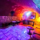 Le Bar-Club le Cellier Saint-Paul à Paris 4 - Une danse ?