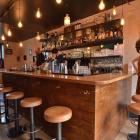 Le Bar-Restaurant le Comptoir des Batignolles à Paris 17 - Les tabourets