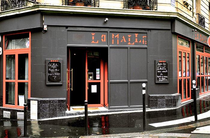 Le Bar la Malle à Paris 9 - La devanture