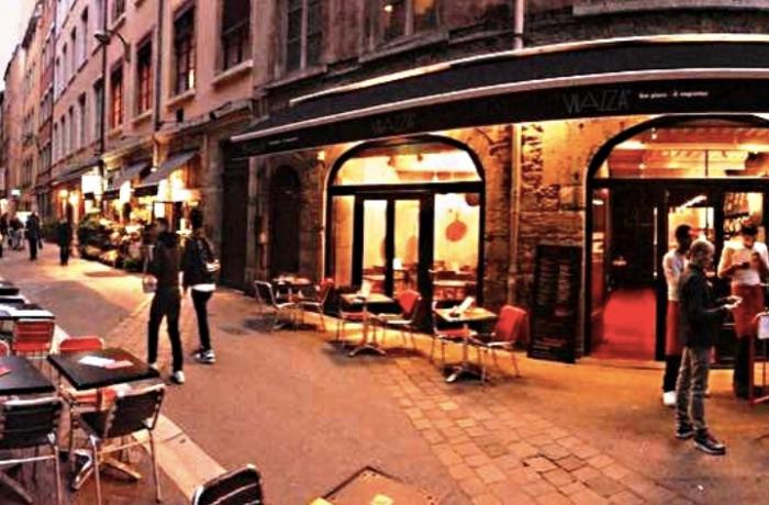 Le Bar-Restaurant le Wazza Pizza à Lyon 1 - La terrasse