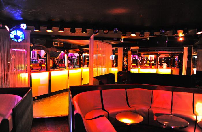 Le Club le Titan à Paris 9 - Le bar