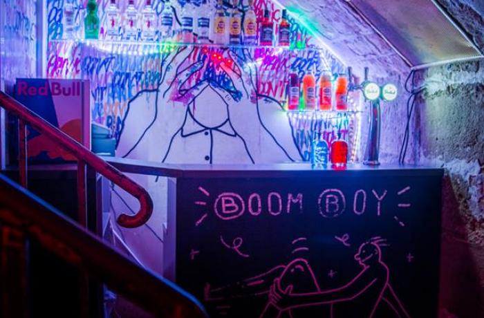 Le Bar-Club le Panic Room à Paris 11 - La décoration