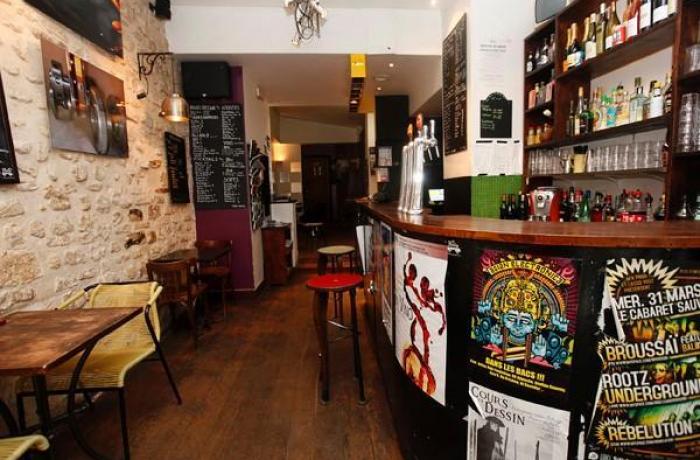 Le Bar-Pub le Bric à Brac à Paris 11 - Le rez-de-chaussée