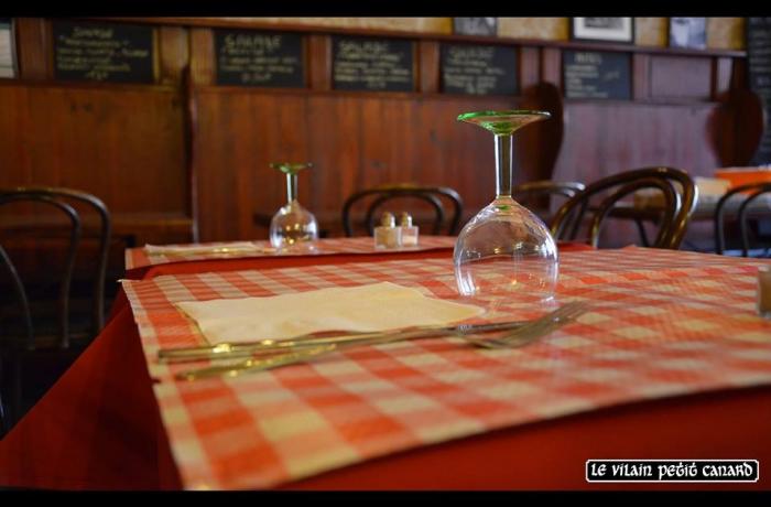 Le Bar-Pub le Vilain Petit Canard à Marseille 1 - Prêt pour la dégustation