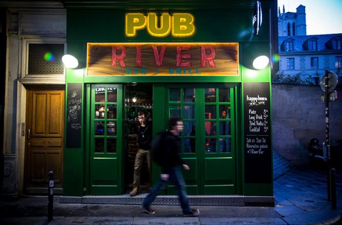 Le Bar-Pub le Rive Bar à Paris 5 - La devanture