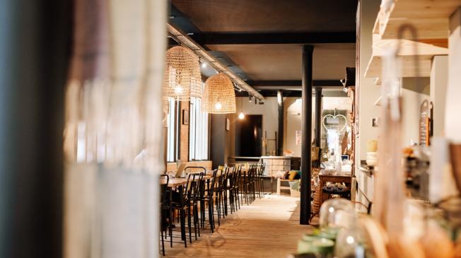 Privatiser réserver l'établissement bar restaurant La Villa Gypsy Paris Batignolles Montmartre