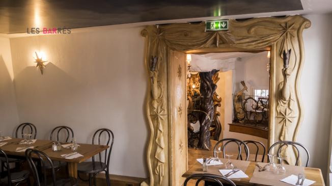 Le Bar-Restaurant la bohème du tertre à Paris 18 - La Mezzanine