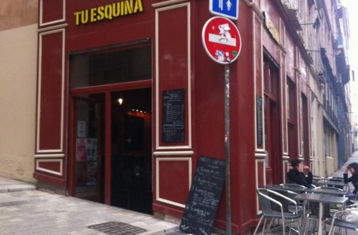 Le Bar-Restaurant le Tu Esquina à Lyon 1 - La totalité de l'établissement