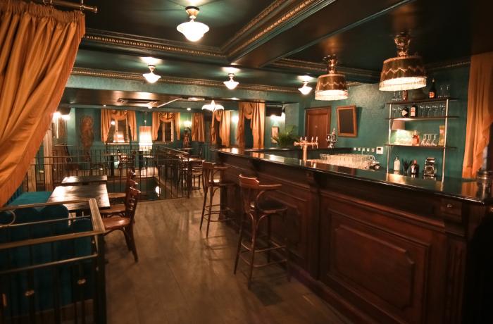 Le Bar-Club Chez Madame Arthur à Paris 18 - La mezzanine