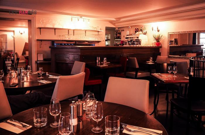 Le restaurant l'Atelier Duphot à Paris 1 - Le bar de l'étage