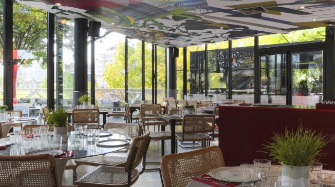 Le Bar-Restaurant le A la Folie à Paris 19 - La grande terrasse