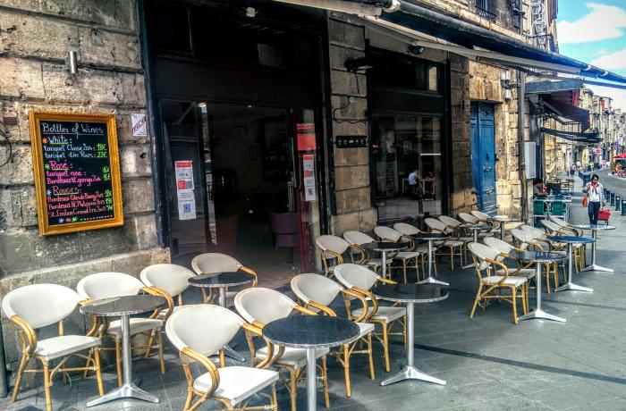 Le Bar-Pub le Riche à Bordeaux - La terrasse