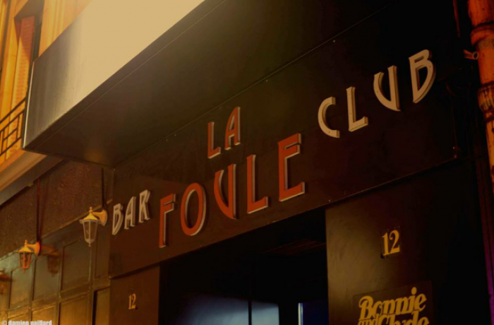 Le Club le Prestige à Paris 9 - La devanture