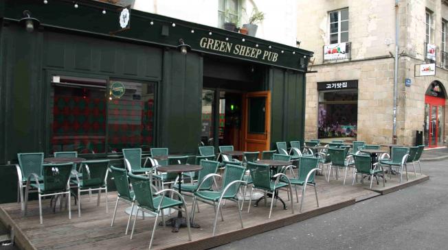 Le Bar-Pub le Green Sheep à Nantes - La terrasse