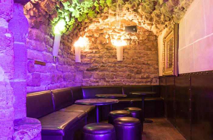 Le Bar-Pub le Cavern Club à Paris 6 - Un espace de la cave