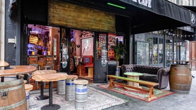Réserver, privatiser l'aperock cafe paris 11 rock surf chill salle