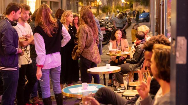 Réserver privatiser bar Paris 3 Madame Pervenche devanture dehors bar