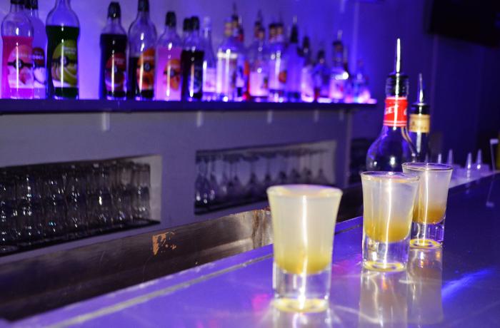 Le Bar-Pub le Chupito Loco à Nice - Les meilleurs shots de nice