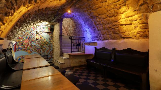 Privatiser / réserver le bar Knight's Pub paris 5 ème - La Cave