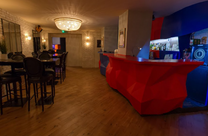Le bar - restaurant l'Atelier des Artistes à Paris 11 - Le club