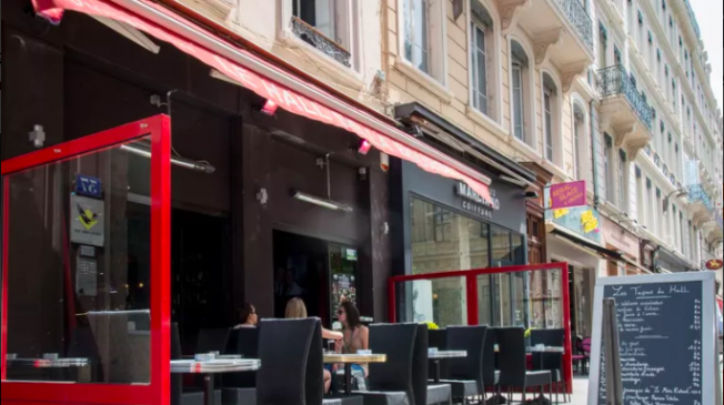 Le Bar-Restaurant le Hall de la Bourse à Lyon 2 - La Terrasse