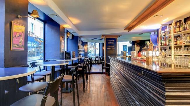 Le Bar-Pub le Kanon à Paris 17 - Le club