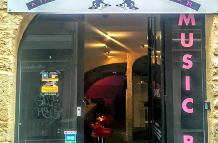 Le Bar-Pub l'Hacienda à Montpellier - La devanture