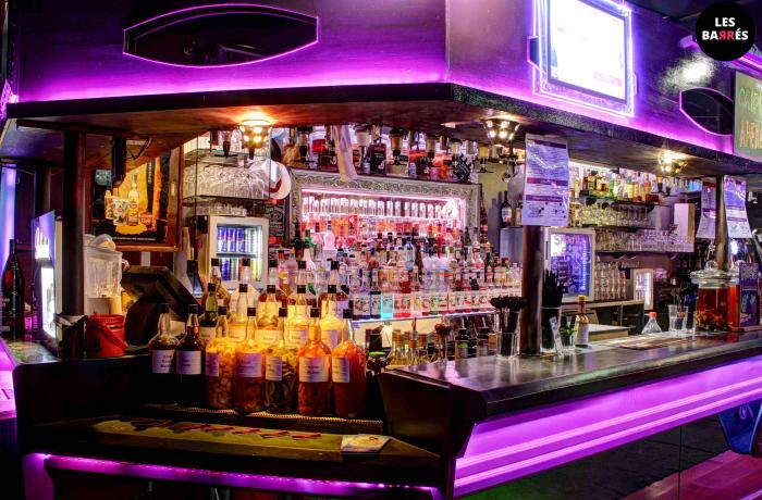 Le Bar-Pub le Sharky's à La Garenne Colombes - Le bar