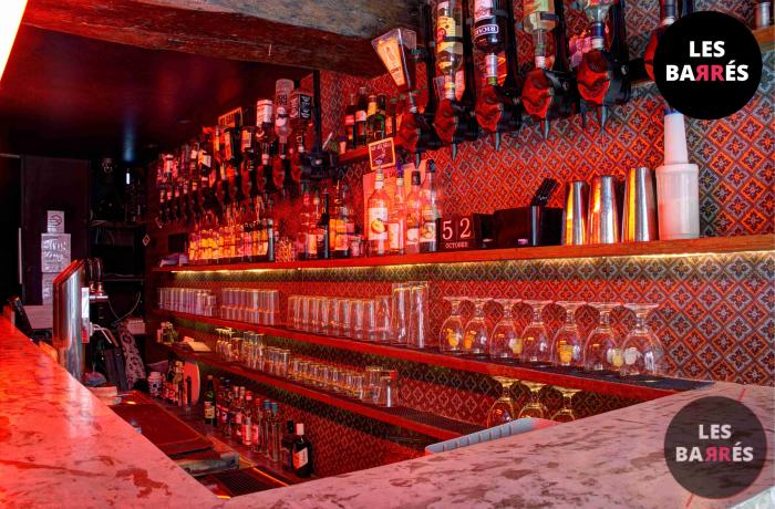 Le Bar-Pub le Cavern Club à Paris 6 - Le bar du RDC