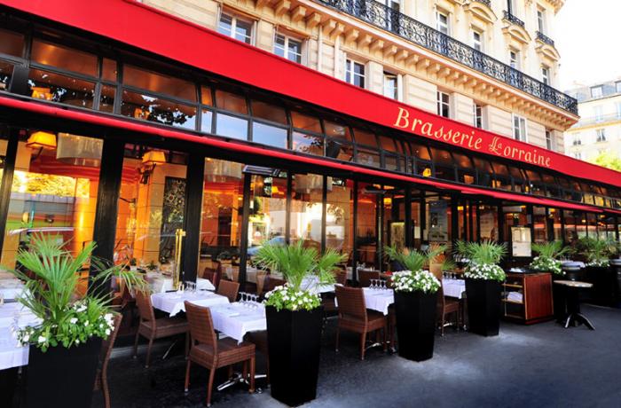 Le Bar-Restaurant la Brasserie la Lorraine à Paris 8 - La devanture