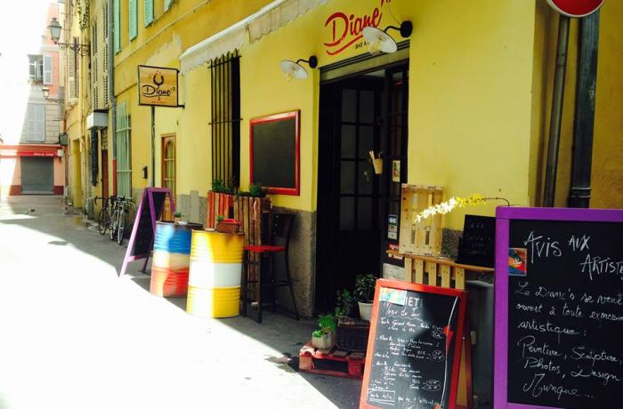 Le Bar-Pub le Diane's à Nice - La devanture