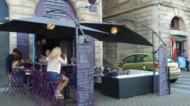 Le Bar-Pub le Marikita à Bordeaux - La terrasse