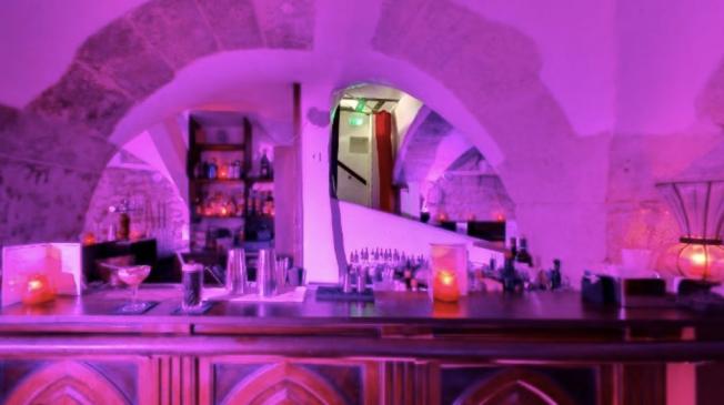 Le Bar-Club les Dessous du Panthéon à Paris 5 - Le comptoir