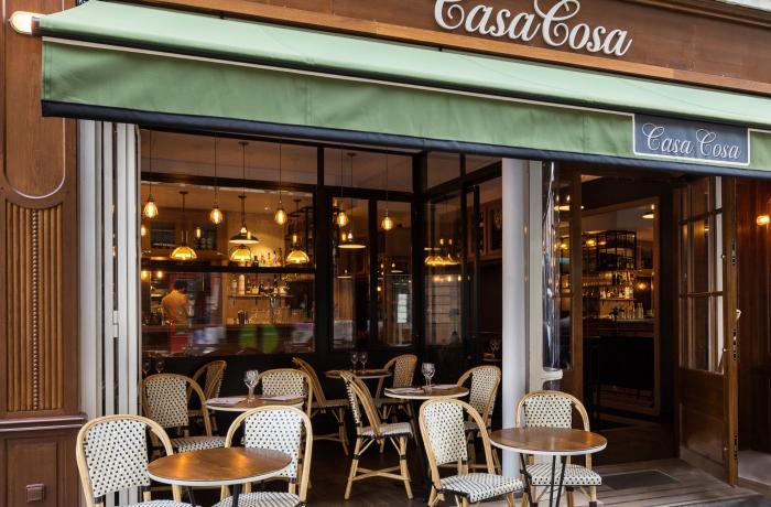 Le bar le Casa Cosa à Paris 9 - La devanture