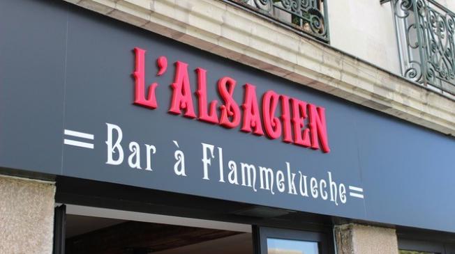 Laissez-nous créer une expérience sur mesure en privatisant le bar L'Alsacien à Nantes, où chaque détail compte pour rendre votre événement exceptionnel