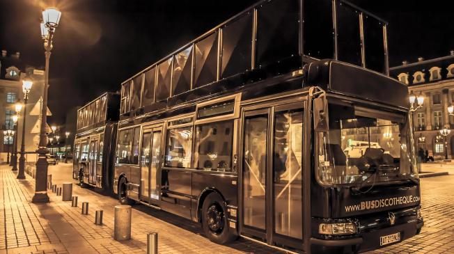 Privatiser Bus Discothèque Paris soirée amis - Le Double Bus