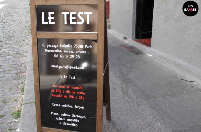 Le Bar-Club le Test à Paris 18 - L'enseigne