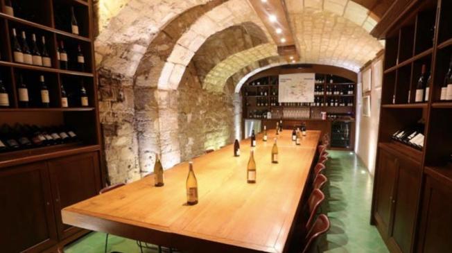 Le Bar à vins l'Ô Château à Paris 1 - La cave voutée