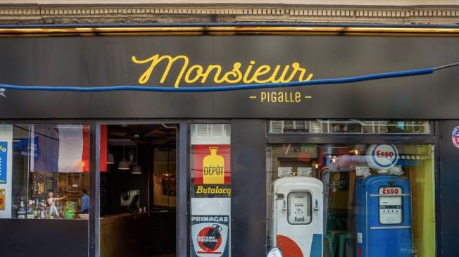 Le Bar-Pub le Monsieur le Zinc Pigalle à Paris 9 - Besoin de faire le plein ?