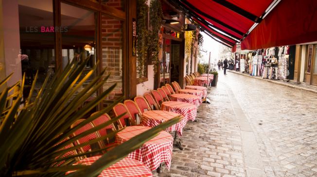 Le Bar-Restaurant la bohème du tertre à Paris 18 - La terrasse