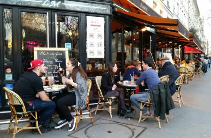 Le Bar-Restaurant la Tour Maubourg à Paris 7 - La terrasse