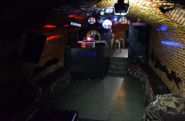 Le Bar-Pub le Petit Barrio à Bruxelles - La totalité de l'établissement
