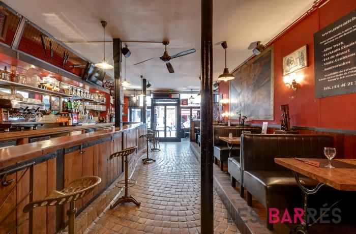Le Bar-Pub le Mécano Bar à Paris 11 - La salle et le bar