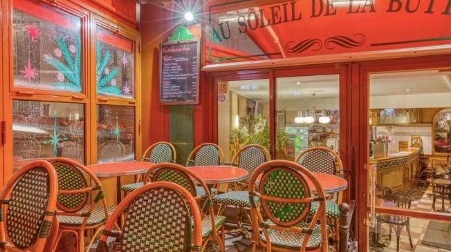 Le Bar-Restaurant le Soleil de la Butte à Paris 18 - Le rez-de-chaussée