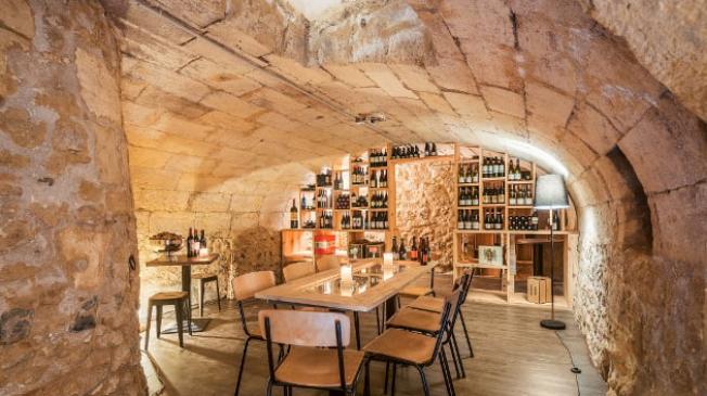 le bar restaurant chez thérèse le plus atypique de Bordeaux
