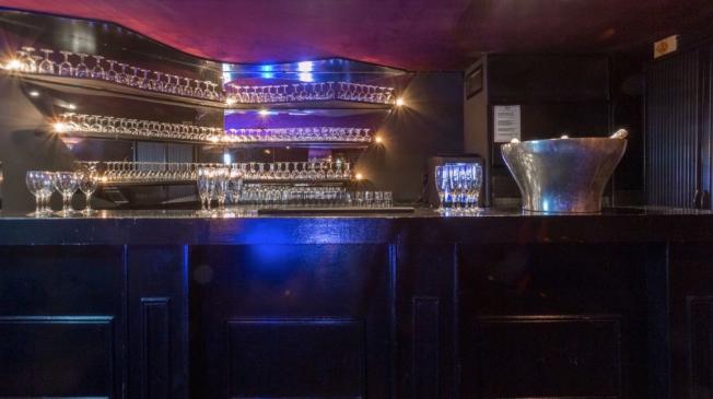 Le Bar-Club le Scarlett à Paris 6 - La totalité de l'établissement